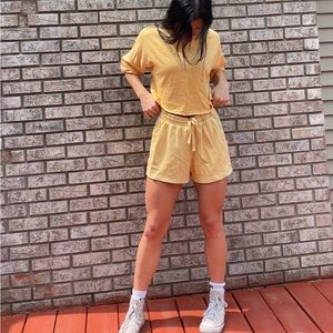 Old Navy crop top and shorts set size MEDIUM